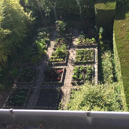 Oda ve Kahvaltı Chez L Habitant